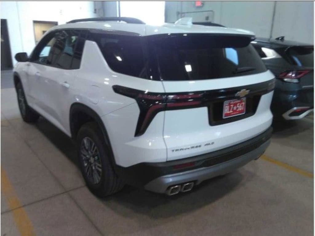 Used 2026 Chevrolet Traverse LT SUV