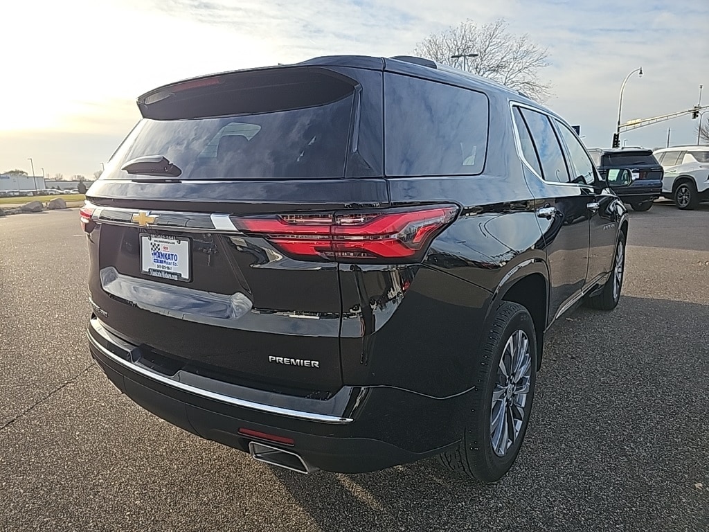 Used 2023 Chevrolet Traverse Premier SUV