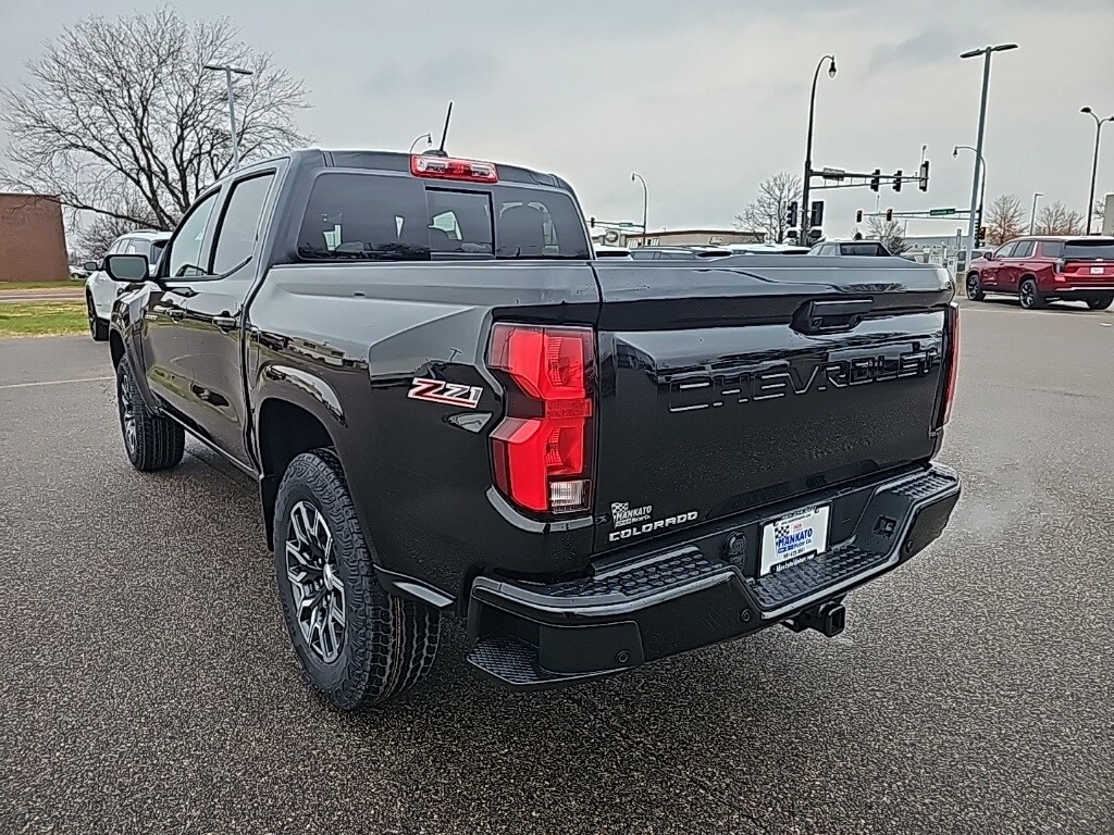 2026 Chevrolet Colorado Z71 photo 3