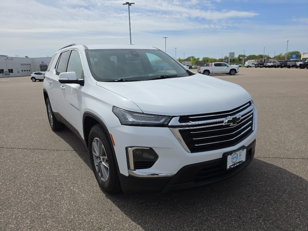 Used 2023 Chevrolet Traverse LT SUV