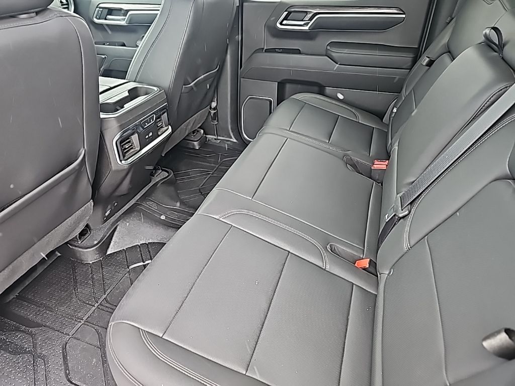 2022 Chevrolet Silverado 1500 LTZ - Photo 9