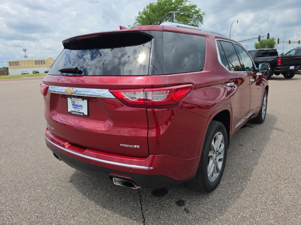 Used 2021 Chevrolet Traverse Premier SUV