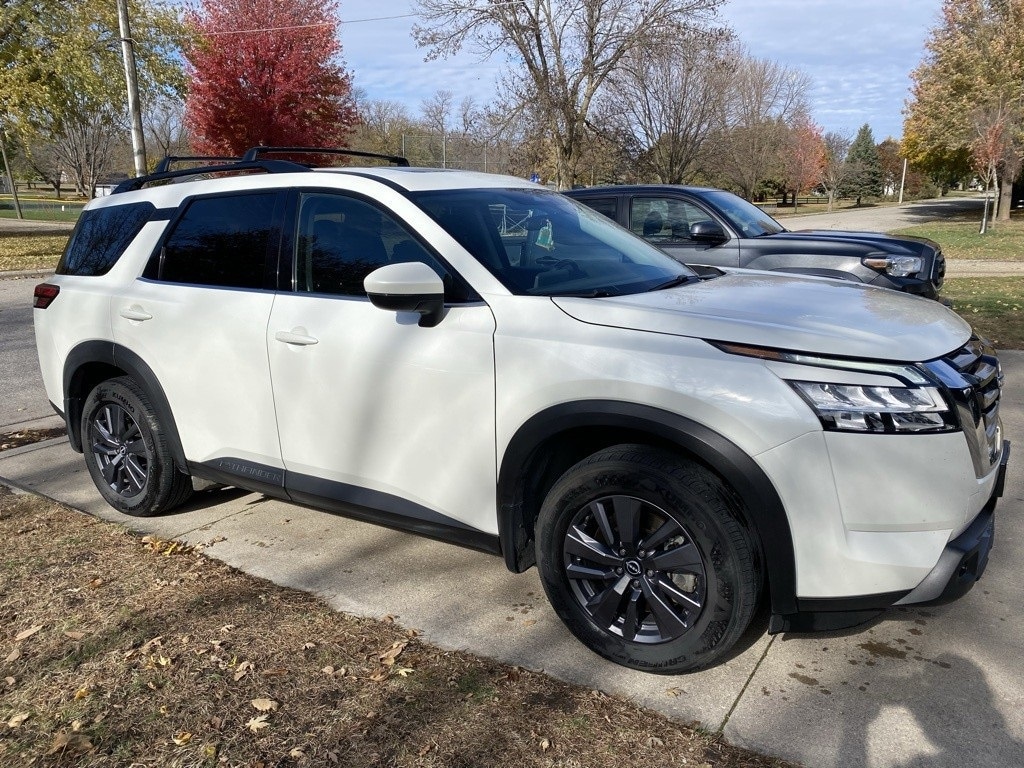 Used 2022 Nissan Pathfinder SV SUV