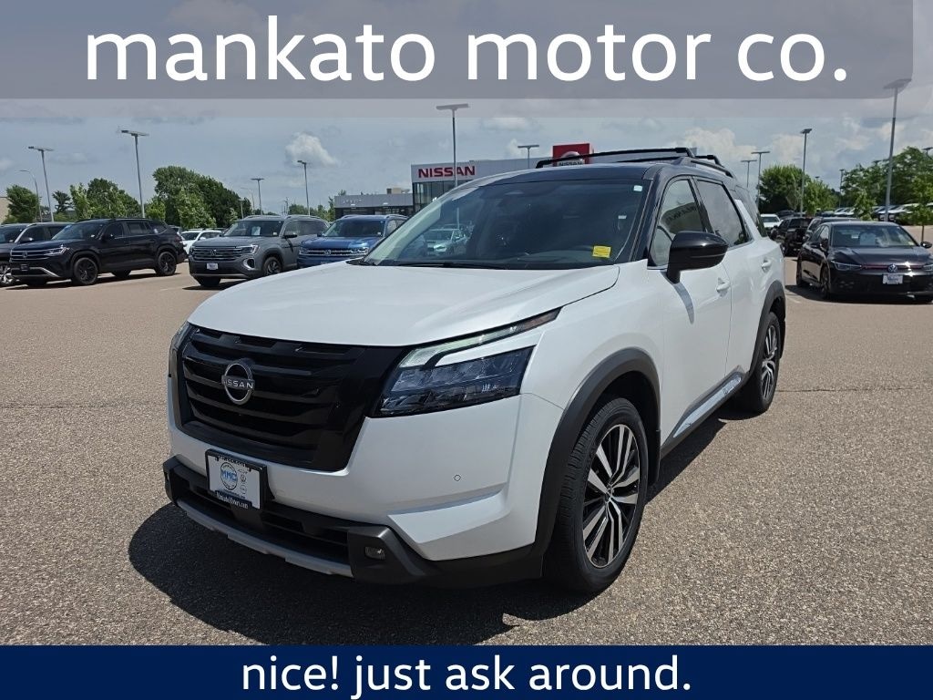 Used 2025 Nissan Pathfinder Platinum SUV