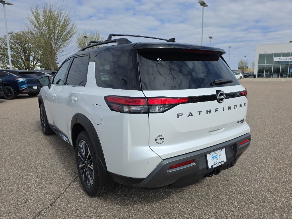 New 2026 Nissan Pathfinder Platinum SUV