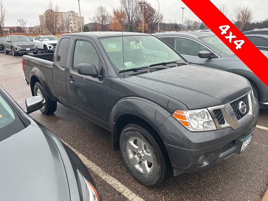 2012 Nissan Frontier SV photo 3