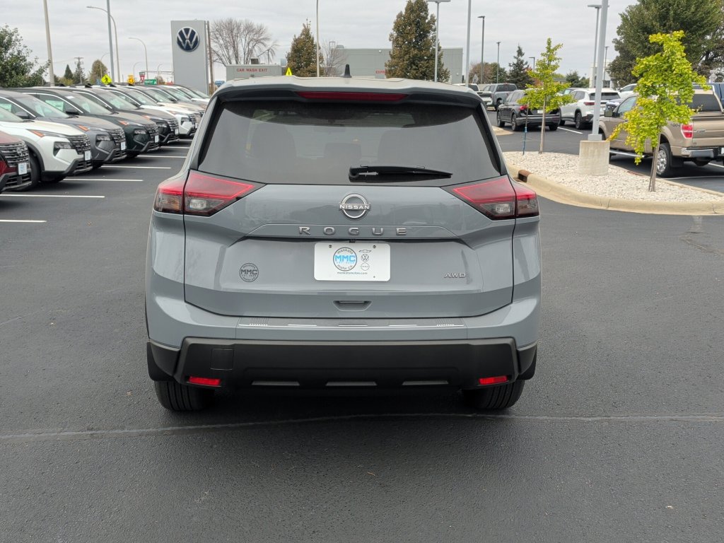 New 2026 Nissan Rogue SV SUV