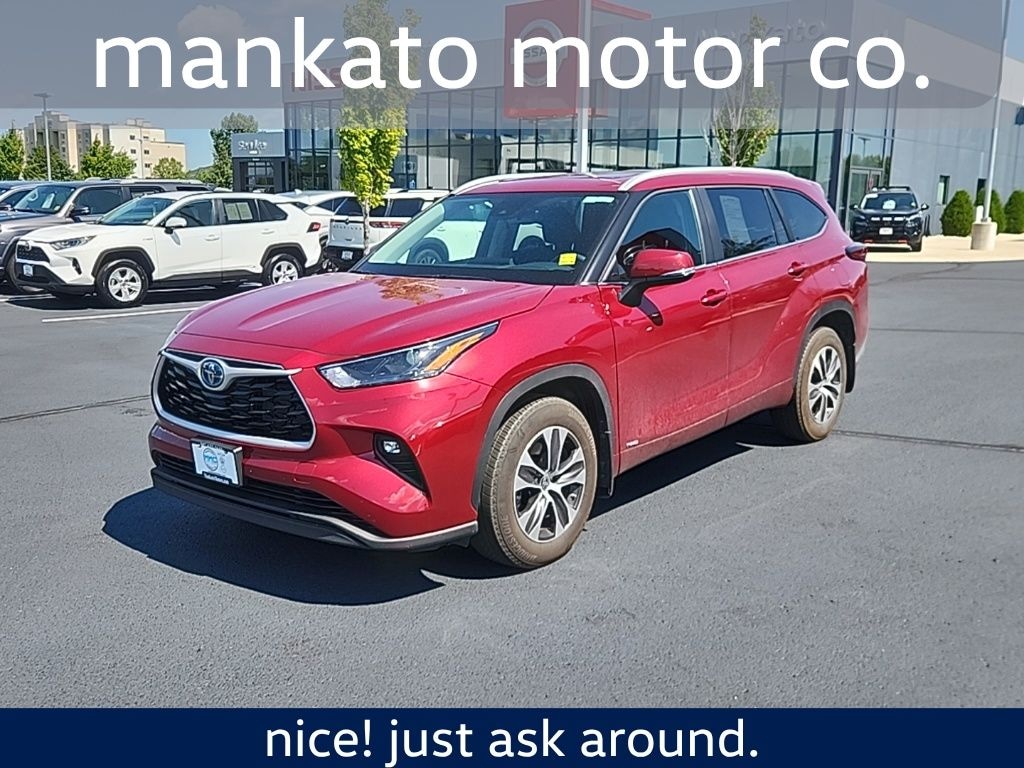 Used 2023 Toyota Highlander Hybrid XLE SUV