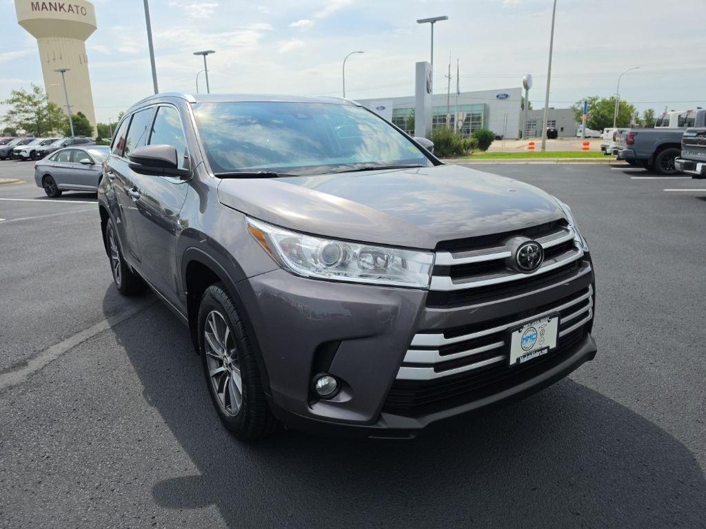 Used 2018 Toyota Highlander XLE SUV