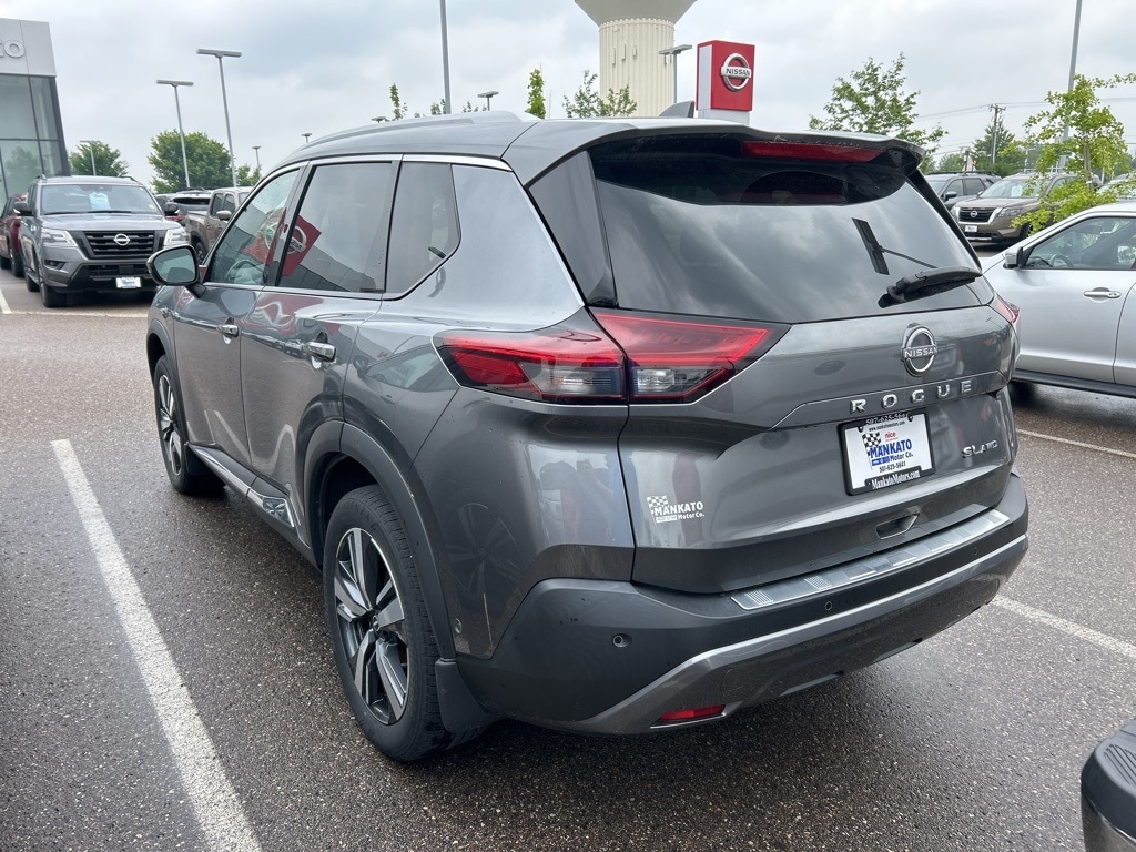 Used 2022 Nissan Rogue SL with VIN 5N1BT3CB7NC722467 for sale in Mankato, Minnesota