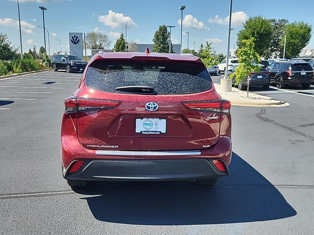 Used 2023 Toyota Highlander Hybrid XLE SUV