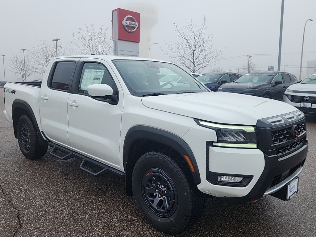 2026 Nissan Frontier PRO-4X photo 4