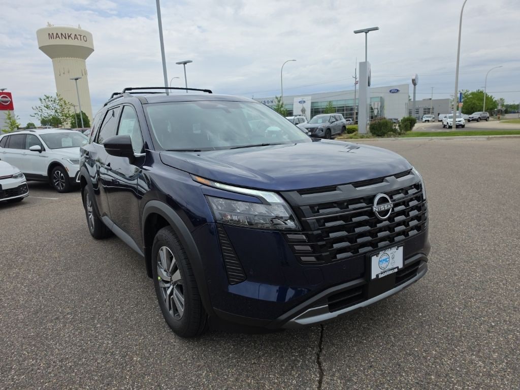 New 2026 Nissan Pathfinder SL SUV