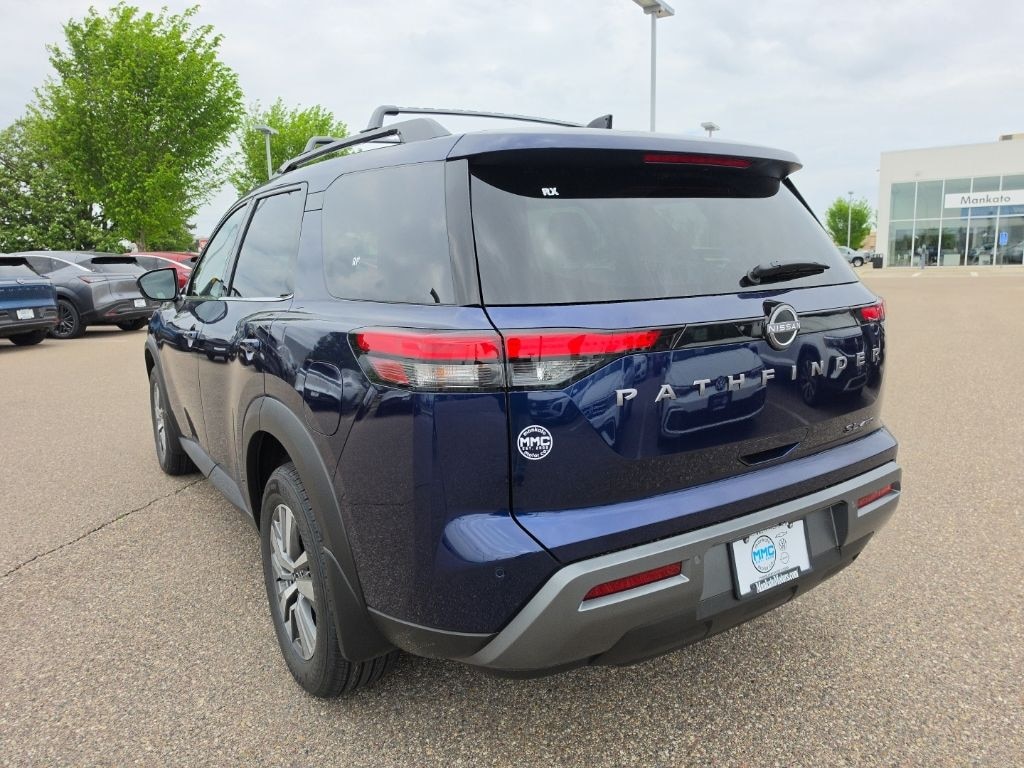 New 2026 Nissan Pathfinder SL SUV