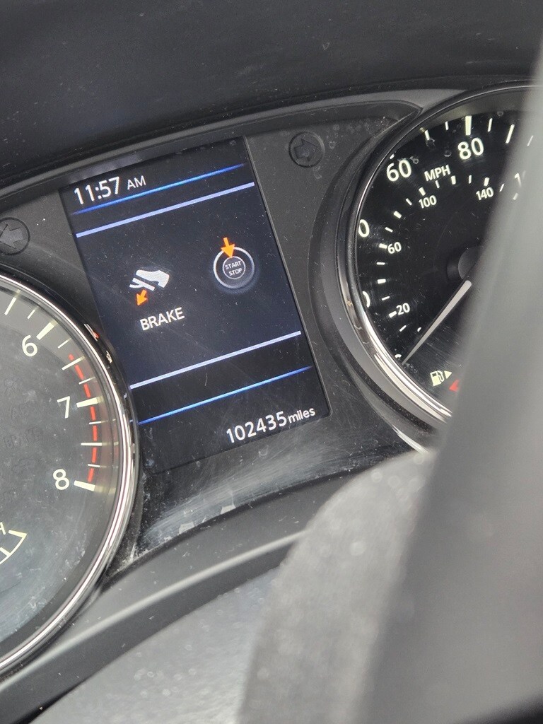 2019 Nissan Rogue SV photo 2