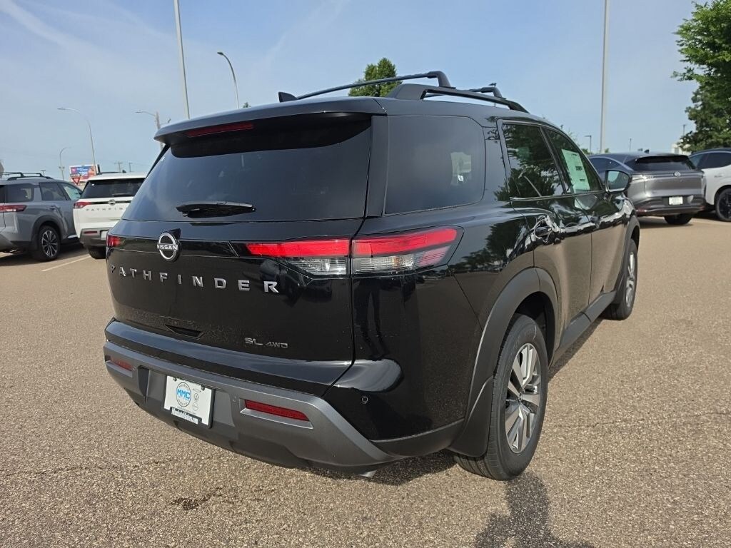 New 2026 Nissan Pathfinder SL SUV