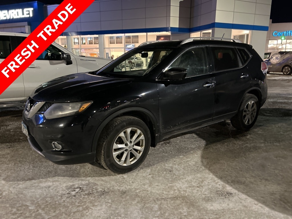 Used 2016 Nissan Rogue SV SUV