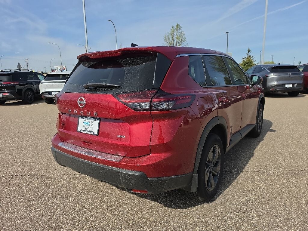 New 2026 Nissan Rogue SV SUV