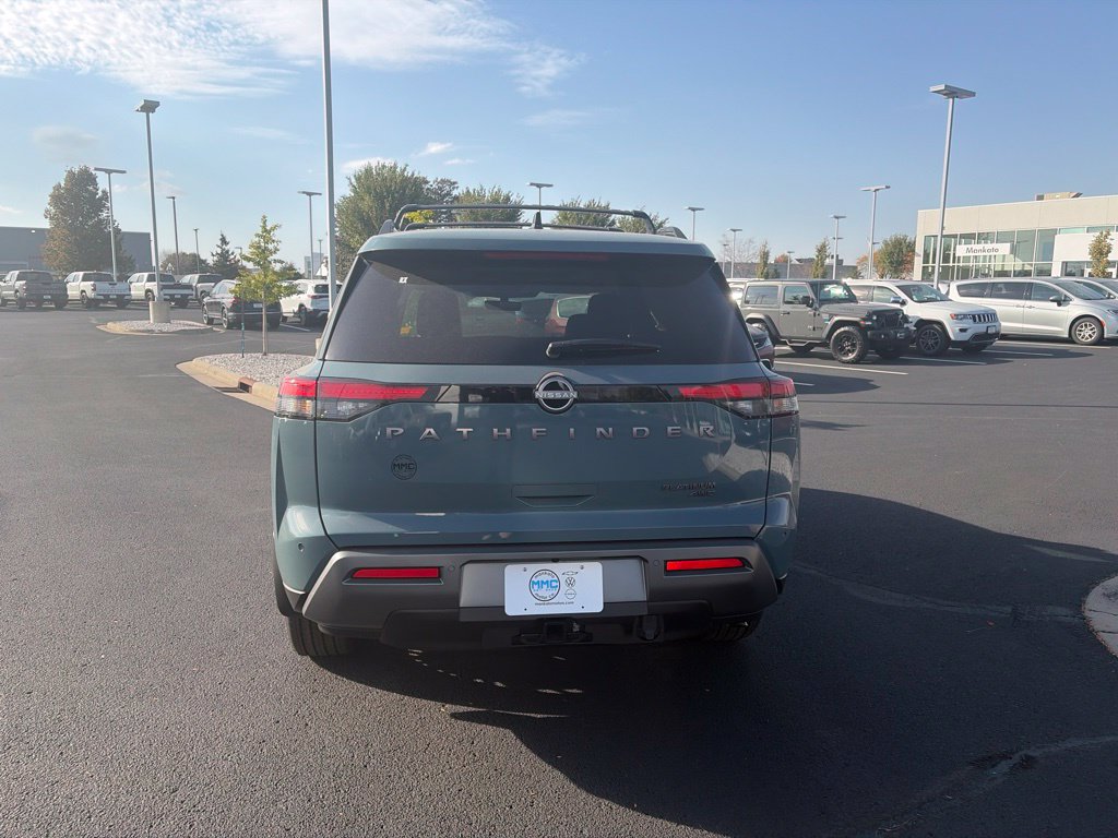 New 2026 Nissan Pathfinder Platinum SUV