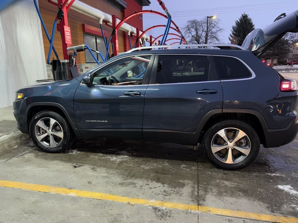 Used 2020 Jeep Cherokee Limited SUV