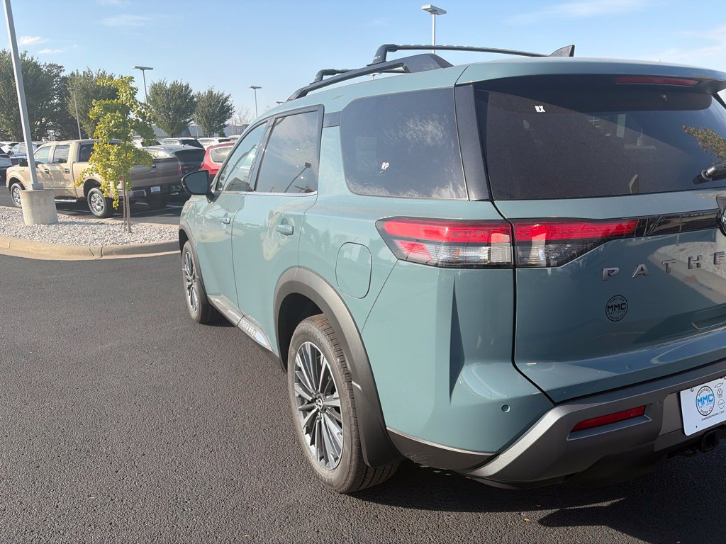 New 2026 Nissan Pathfinder Platinum SUV