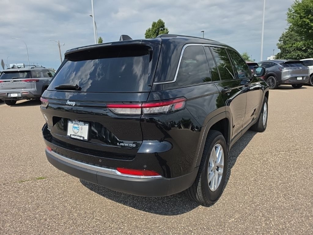 Used 2023 Jeep Grand Cherokee Laredo SUV