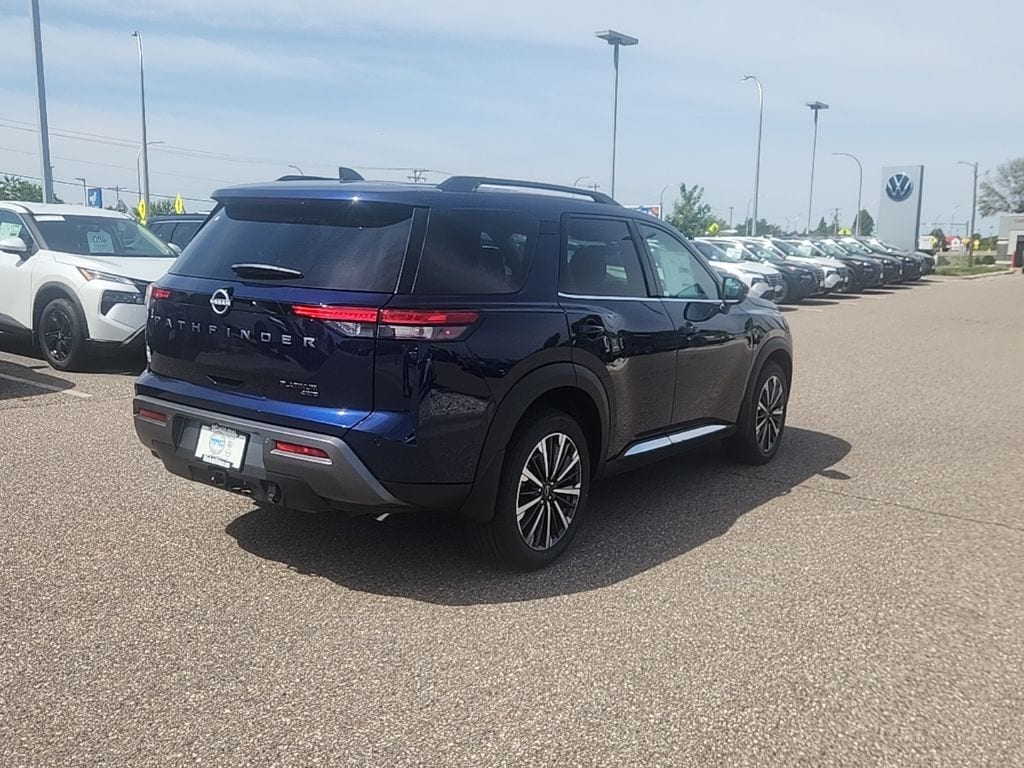 New 2026 Nissan Pathfinder Platinum SUV