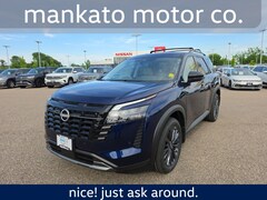 2026 Nissan Pathfinder SL SUV