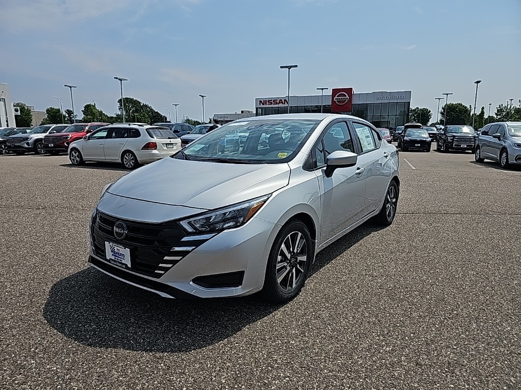 New 2025 Nissan Versa 1.6 SV Sedan