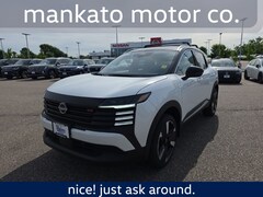 2026 Nissan Kicks SR SUV