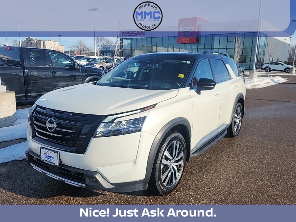 Used 2024 Nissan Pathfinder Platinum SUV