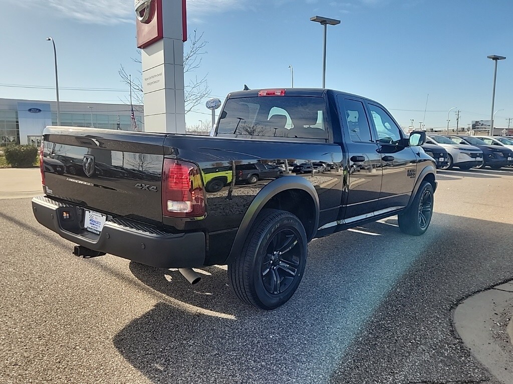 2024 Ram 1500 Classic Warlock photo 2