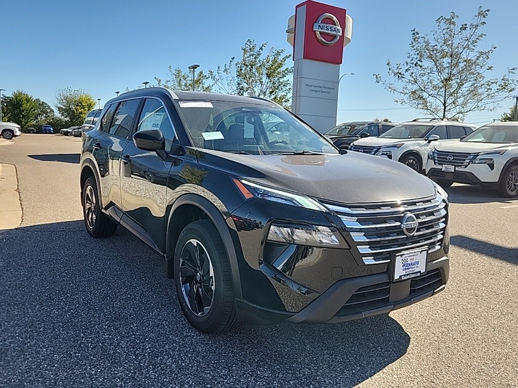 2026 Nissan Rogue SV photo 3