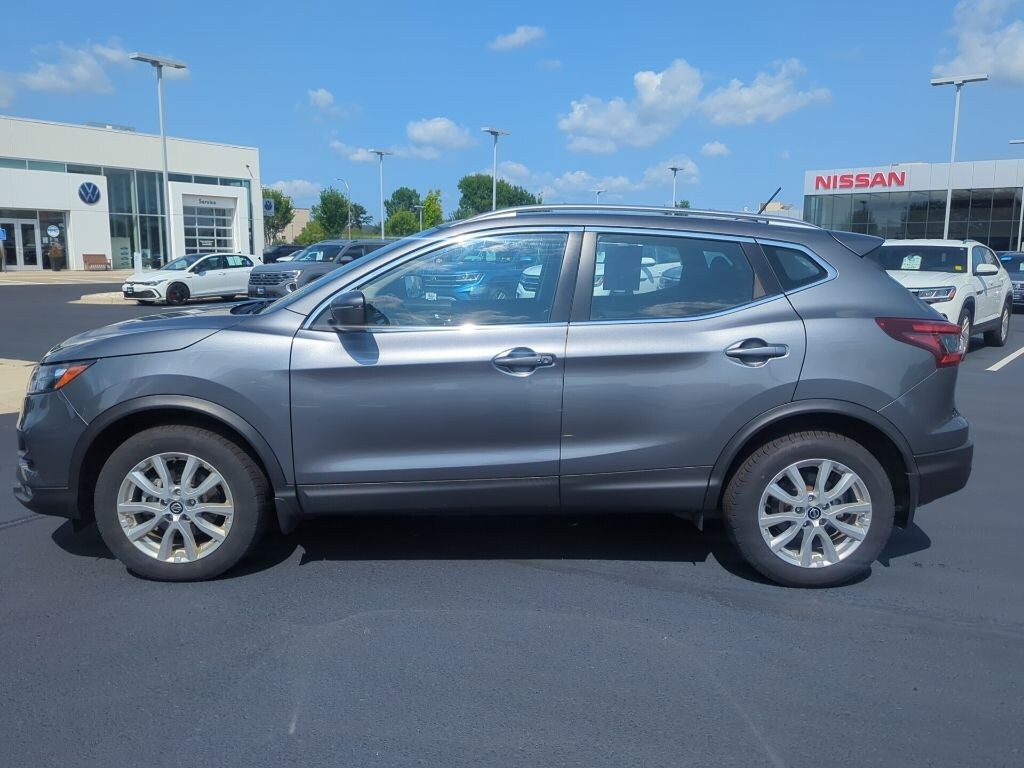 Used 2022 Nissan Rogue Sport SV SUV