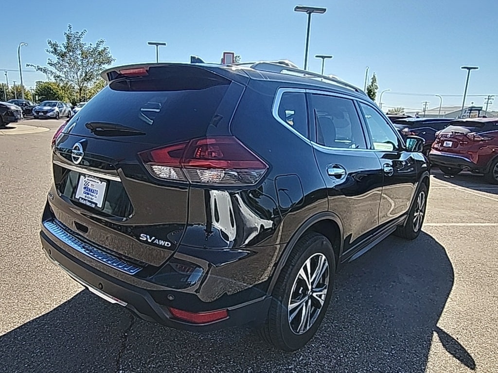Used 2020 Nissan Rogue SV SUV