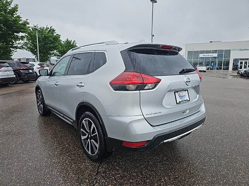 Used 2018 Nissan Rogue SL with VIN JN8AT2MVXJW328395 for sale in Mankato, Minnesota