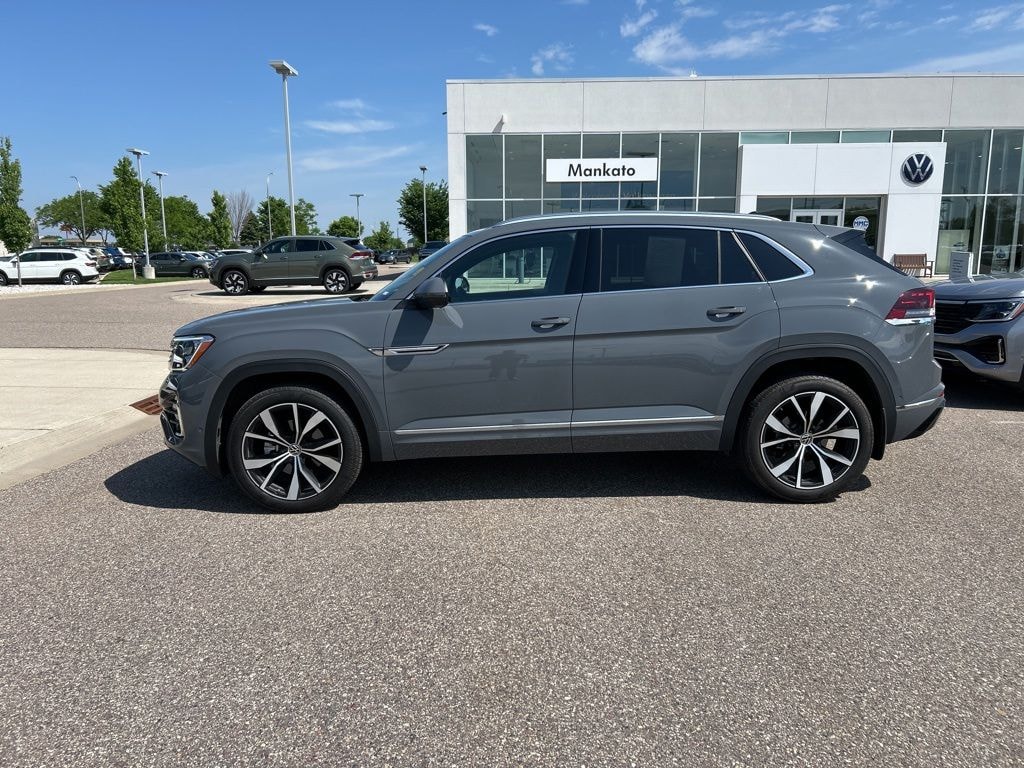 Used 2026 Volkswagen Atlas Cross Sport 2.0T SEL Premium R-Line SUV