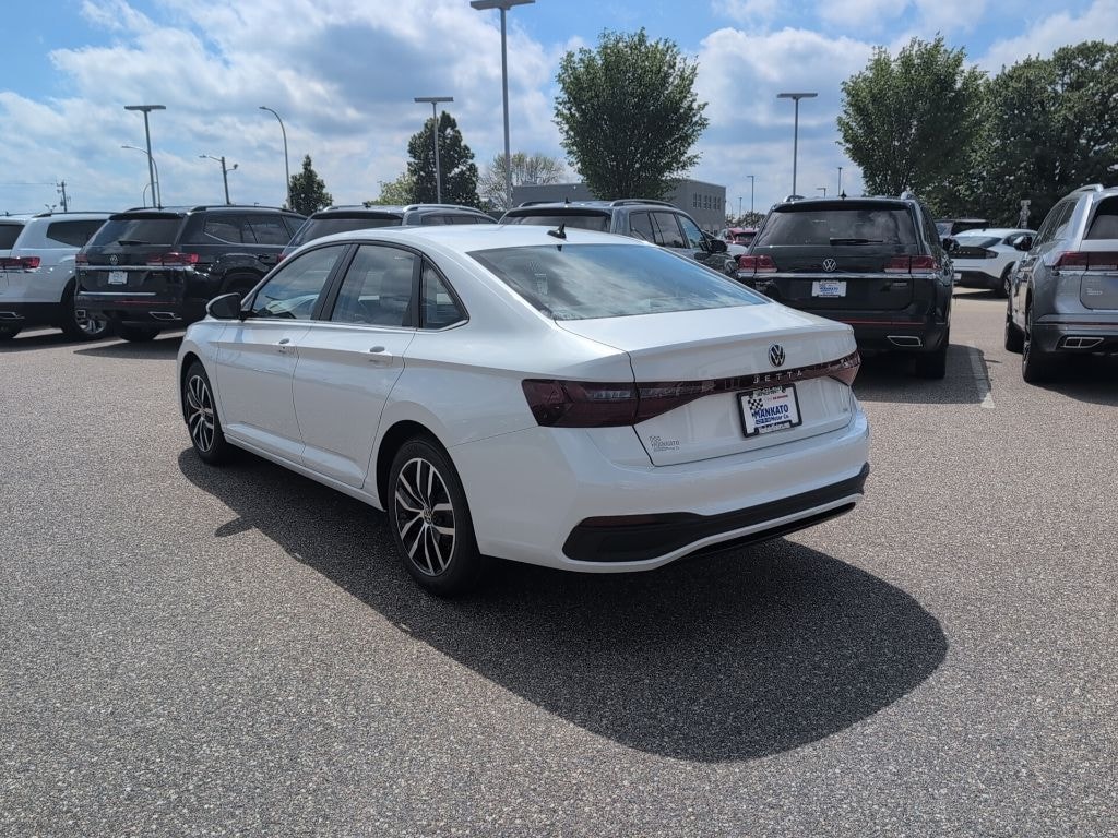 New 2026 Volkswagen Jetta 1.5T SE Sedan