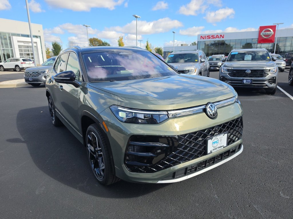 New 2026 Volkswagen Tiguan SEL R-Line Turbo SUV
