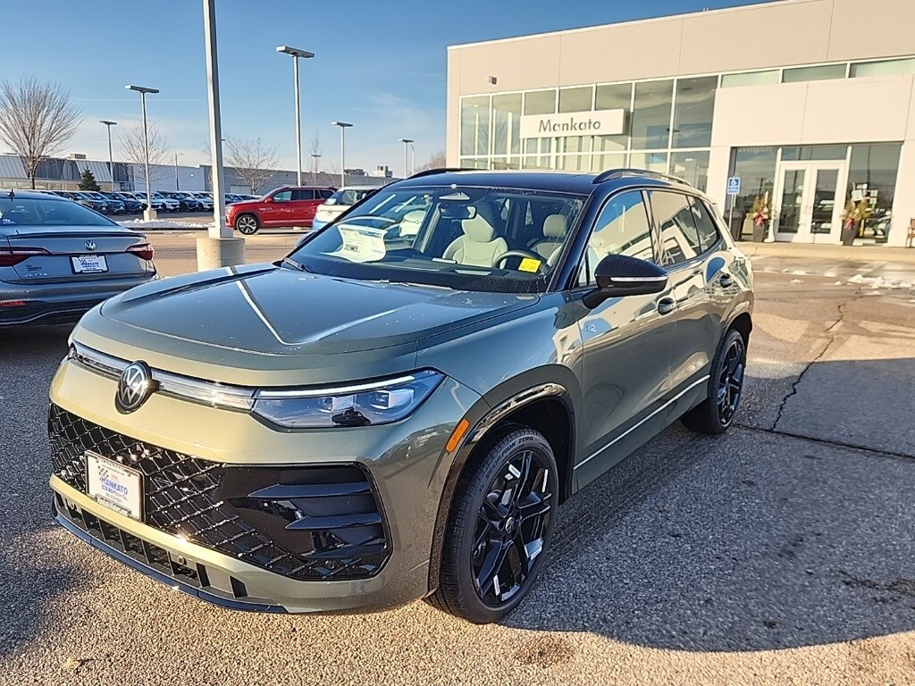 New 2026 Volkswagen Tiguan 2.0T SE R-Line Black SUV