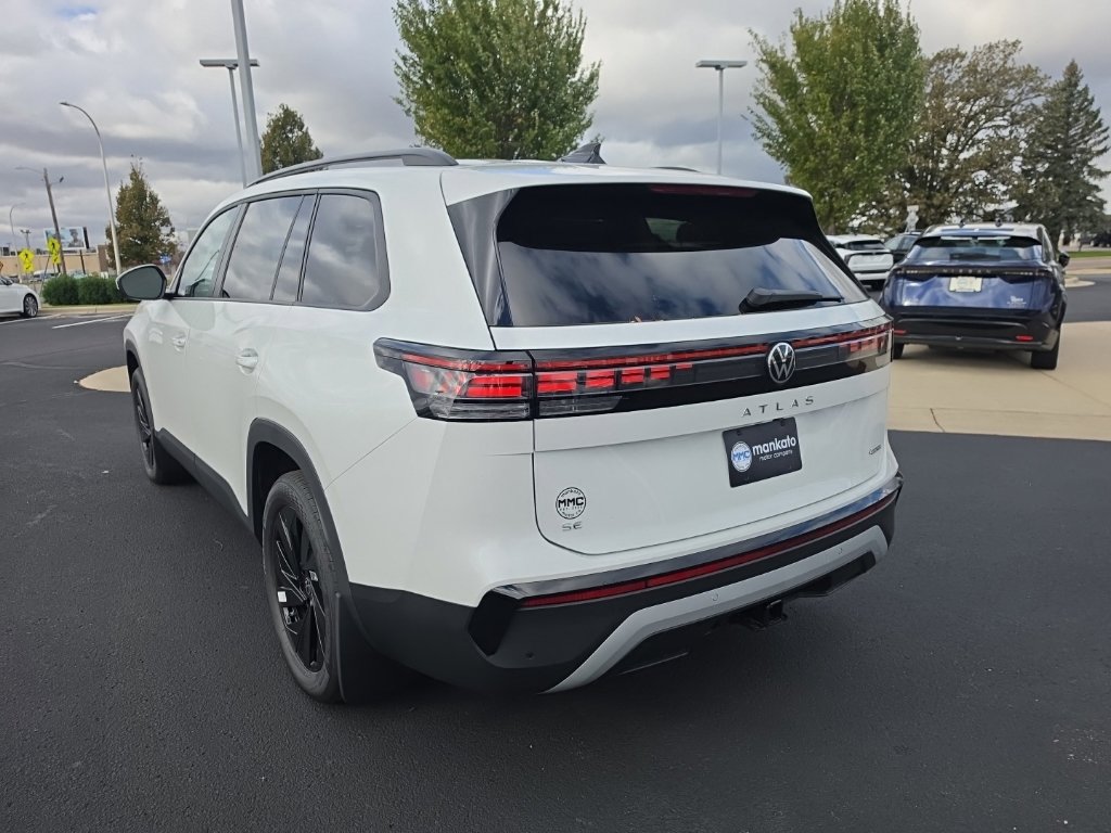 New 2027 Volkswagen Atlas SE w/Technology SUV