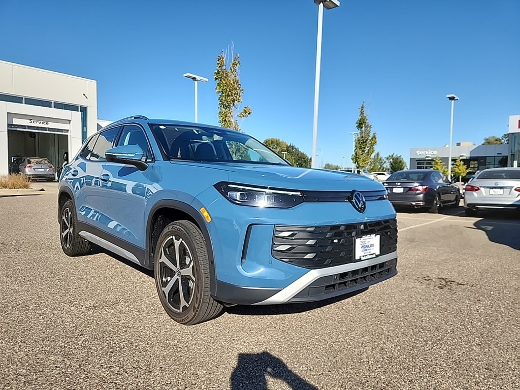 New 2025 Volkswagen Tiguan 2.0T SE SUV