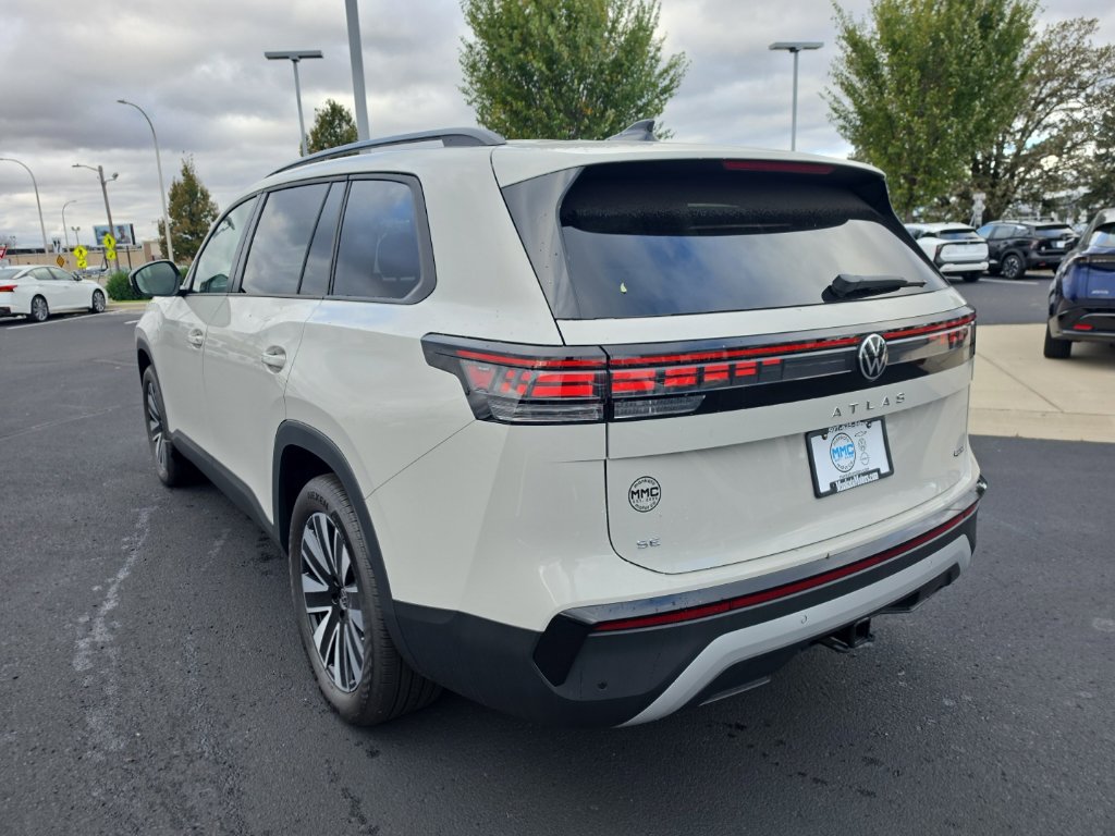 New 2027 Volkswagen Atlas SE w/Technology SUV