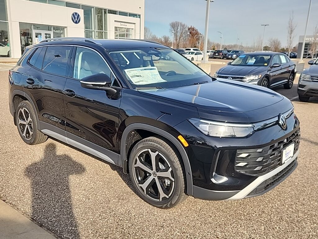 New 2026 Volkswagen Tiguan 2.0T SE SUV