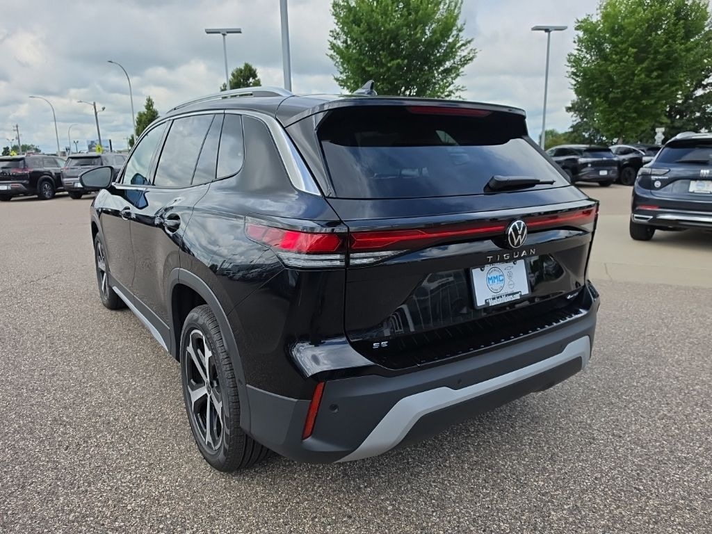 New 2026 Volkswagen Tiguan 2.0T SE SUV