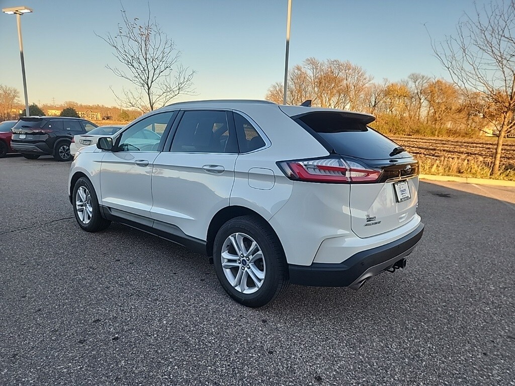 2020 Ford Edge SEL photo 2