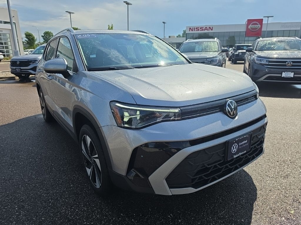 Certified 2025 Volkswagen Taos 1.5T SE SUV