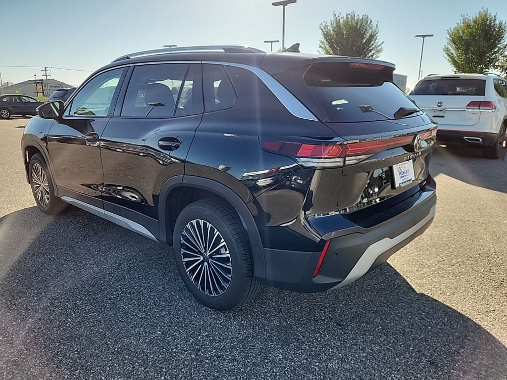 New 2025 Volkswagen Tiguan 2.0T S SUV