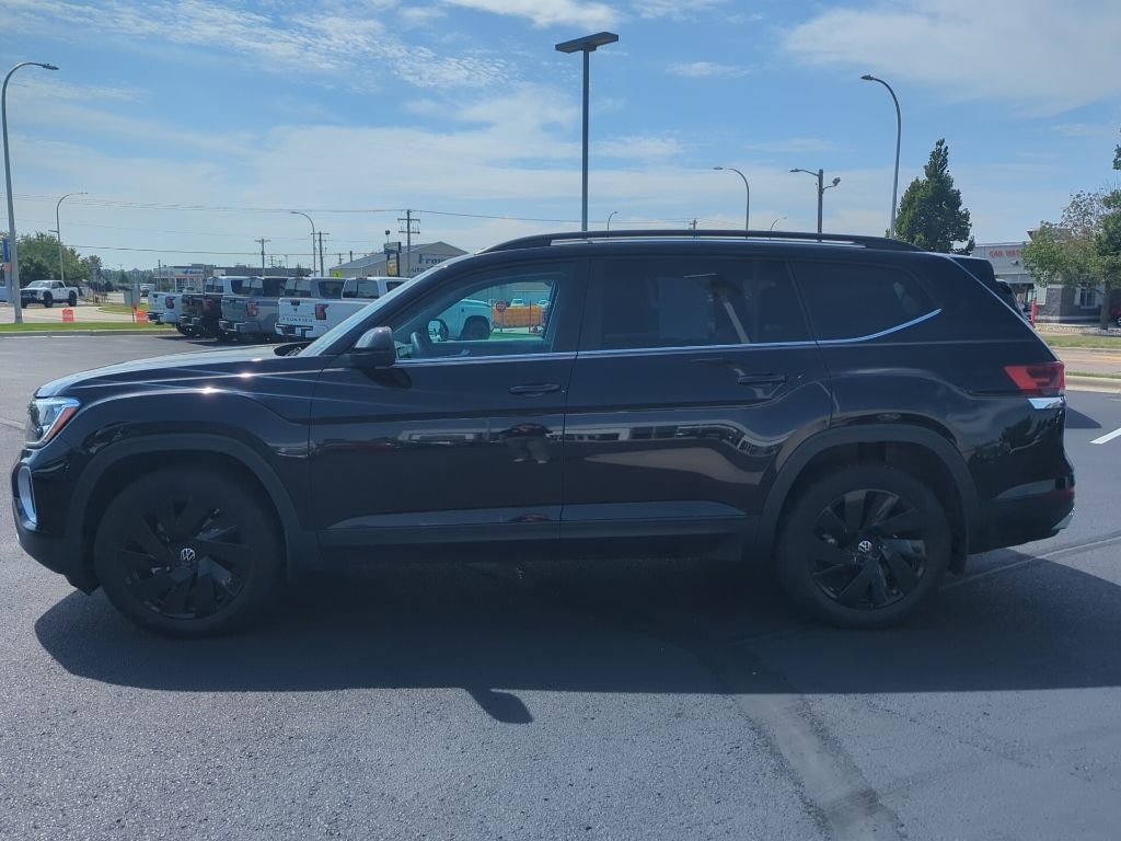 Certified 2024 Volkswagen Atlas 2.0T SE w/Technology SUV