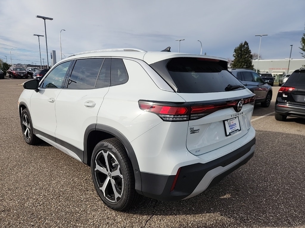 New 2025 Volkswagen Tiguan 2.0T SE SUV